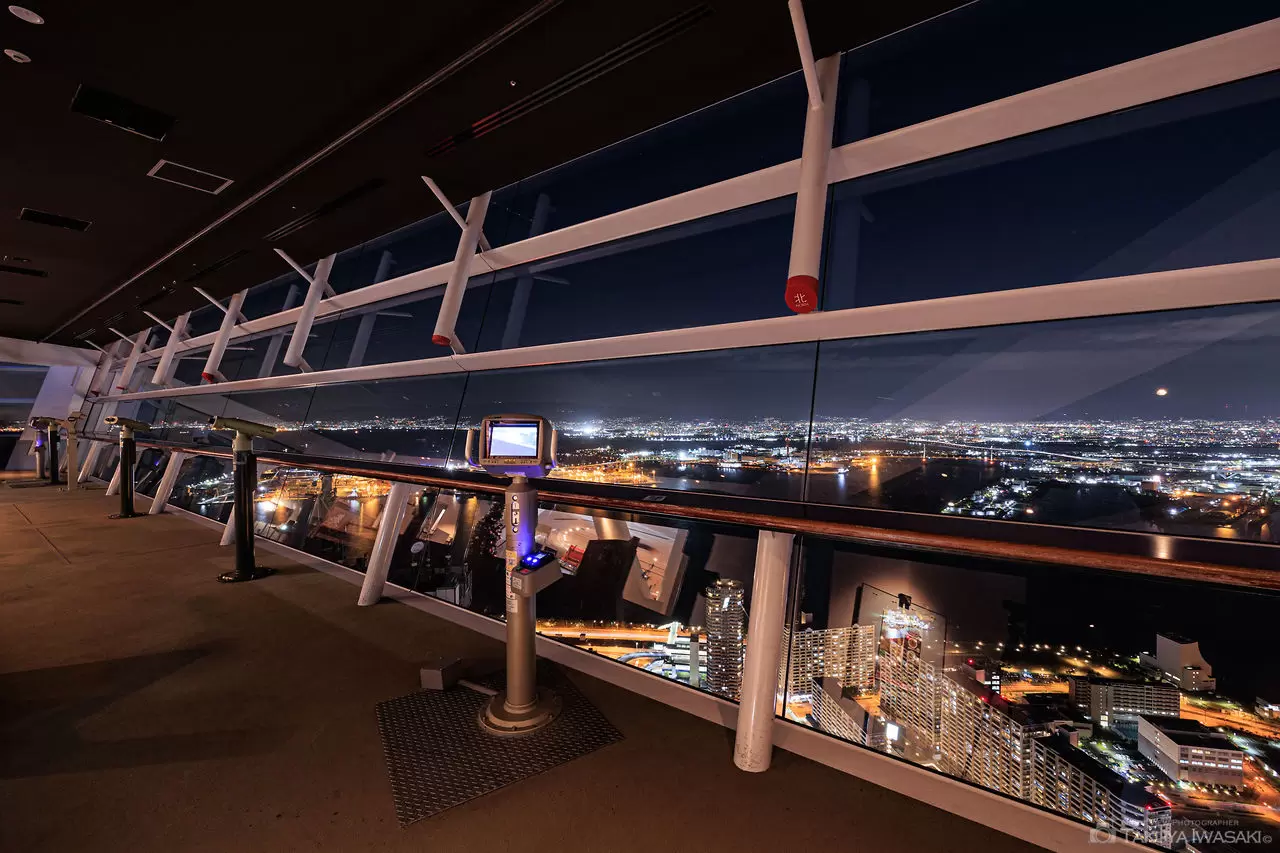 大阪府咲洲庁舎展望台・さきしまコスモタワーの夜景（大阪府大阪市