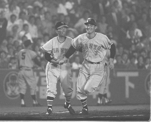 ミスターの奇想天外な現役時代 バットなしで打席！ 笑顔でファン魅了