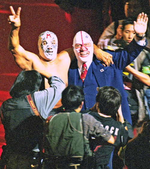 マスカラスがデストロイヤーさん悼む「安らかに」 - プロレス : 日刊