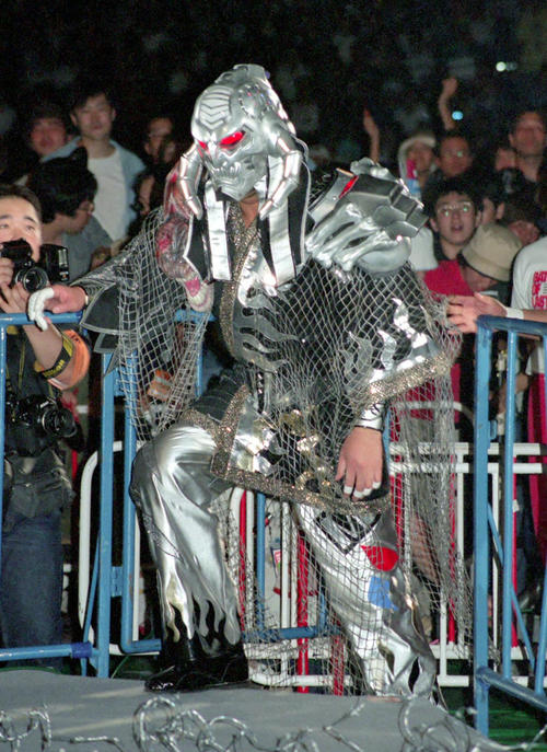 新日本きょう21年ぶり神宮大会 豪華カードずらり - プロレス写真