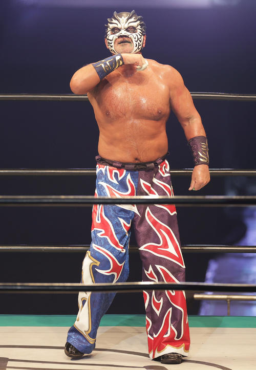 武藤敬司が代理人務めるグレート・ムタが米国のマットに凱旋