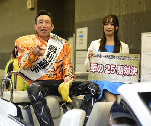 11Rは永井大介が難なくさばいた／川口・発祥70周年 - オート写真