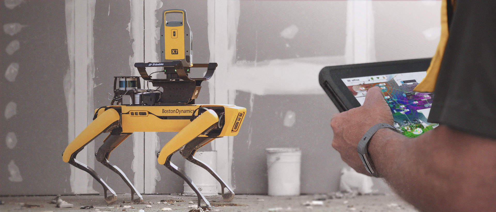 最先端技術でDXを加速する「自律四足歩行ロボット + Trimble X7