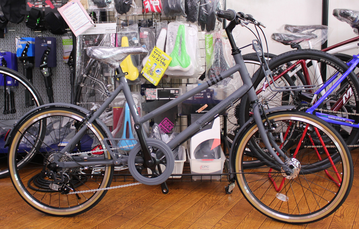 ブリヂストン製のミニベロマークローザM7が入荷いたしました。