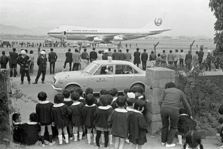 あの日】ジャンボ機さん、こんにちは＝11月25日｜【西日本新聞me】