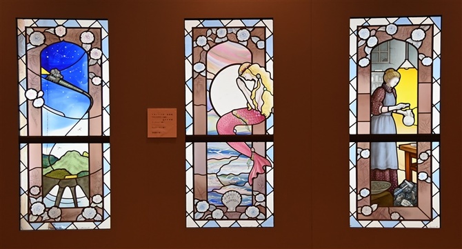 光と色の美「ステンドグラス展」カジワラ・邦さんが大分・日田で10年