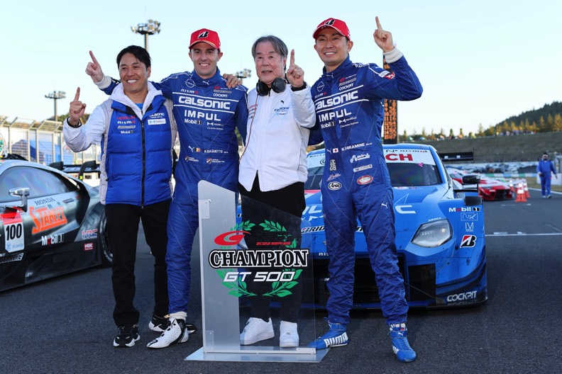 SUPER GT第8戦もてぎ、2位表彰台の#12カルソニック IMPUL Zがシリーズ
