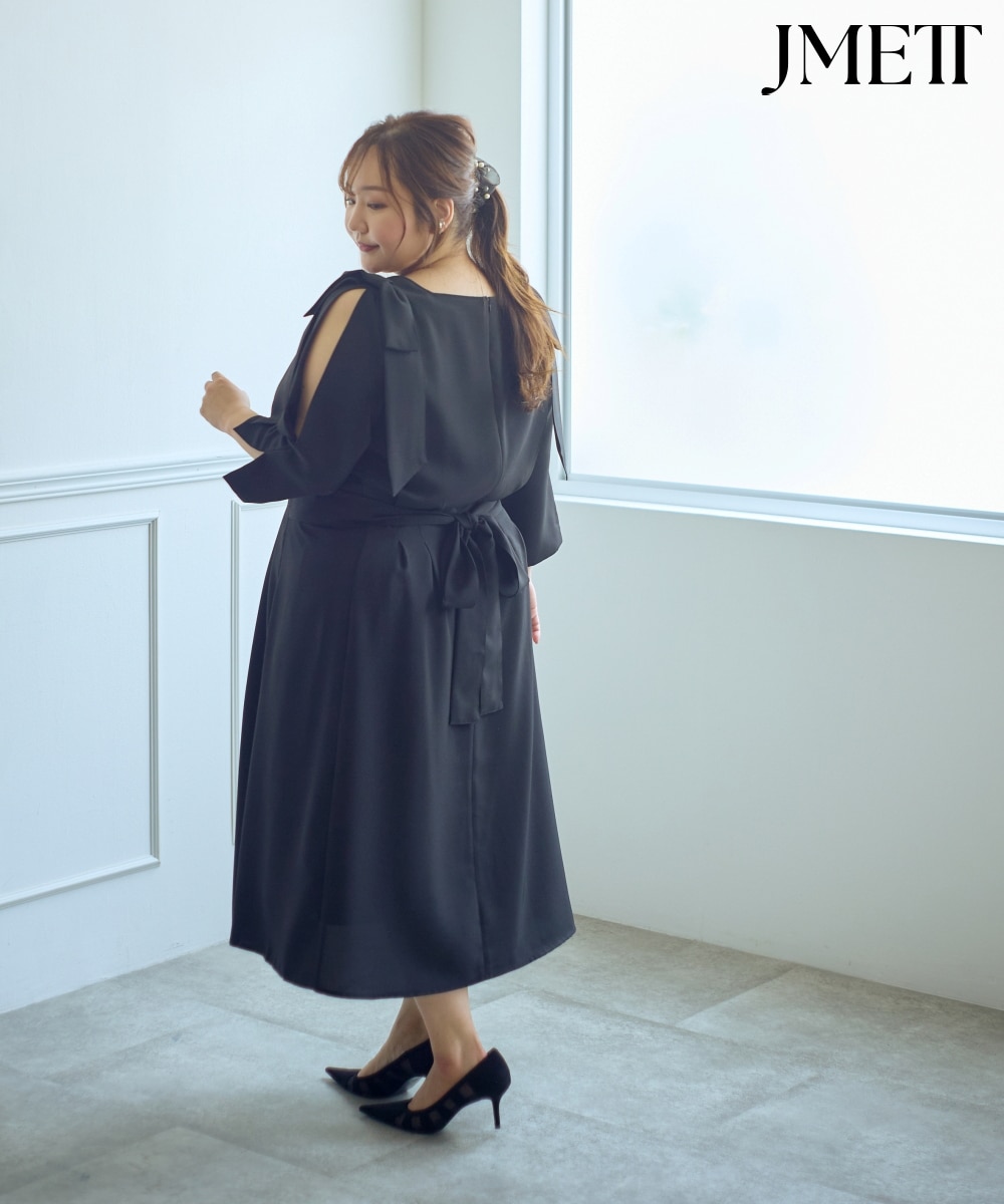 大きいサイズ＞【らめちゃんコラボ】ウエストタック肩リボンワンピース