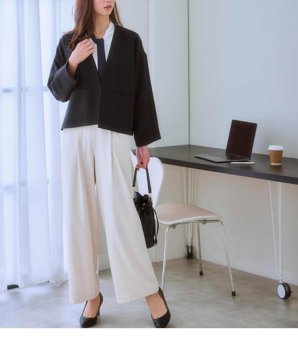 レディーススーツ】ノーカラージャケット3点セットスーツ（ジャケット+