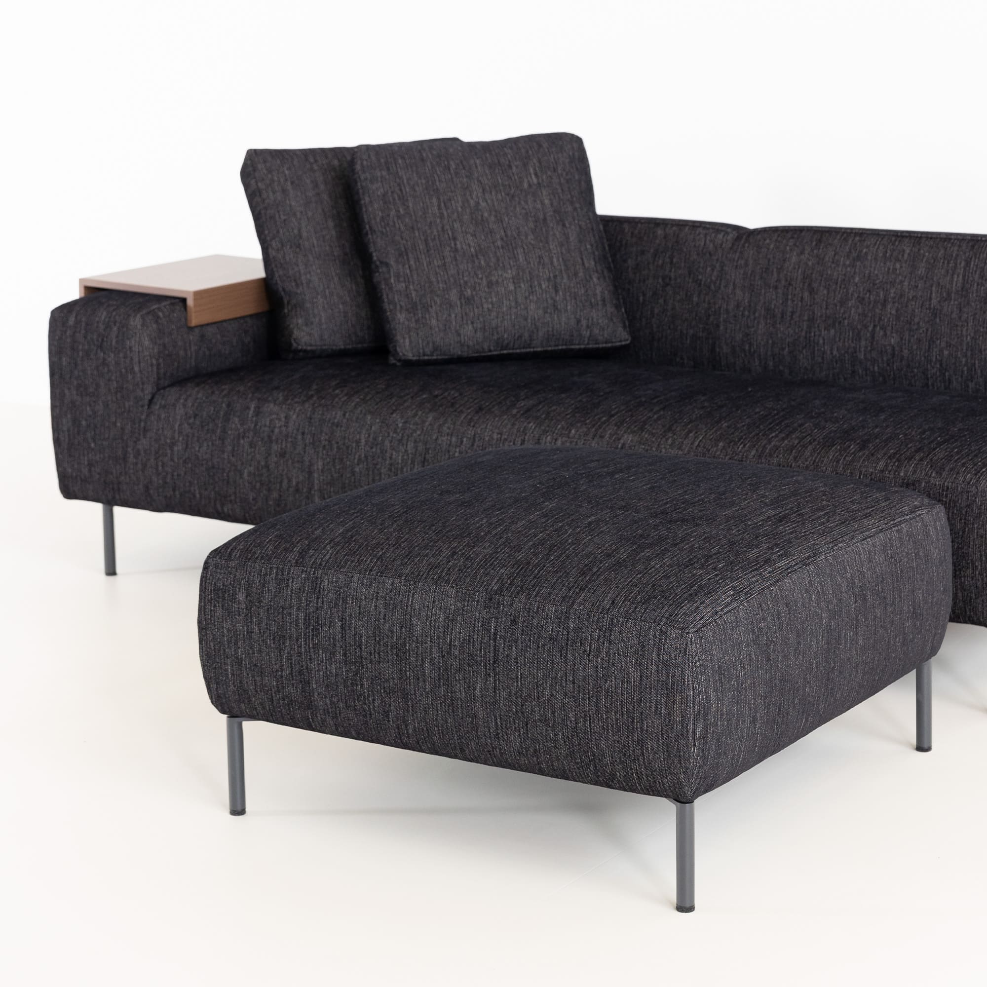 Decibel C4 オットマン」 製品詳細ページ | 国産ソファブランド NOYES