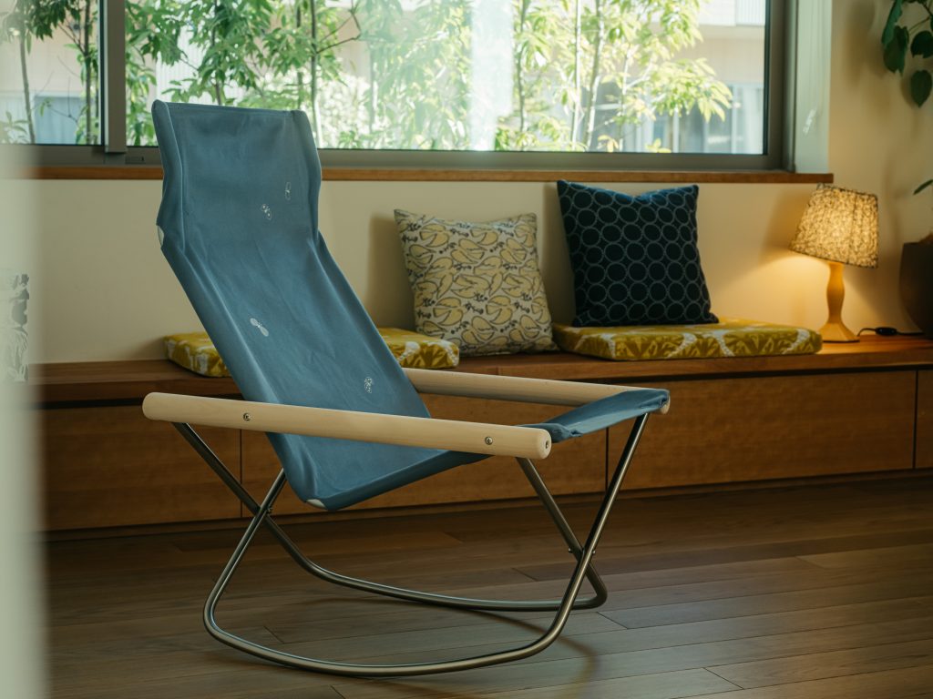 ニーチェアエックス-ミナ ペルホネン “choucho”」の共同開発が実現