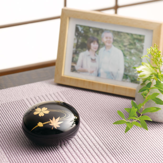ミニ骨壷 蒔絵あわせ 雪月花 | ソウルジュエリー 公式ブランドサイト