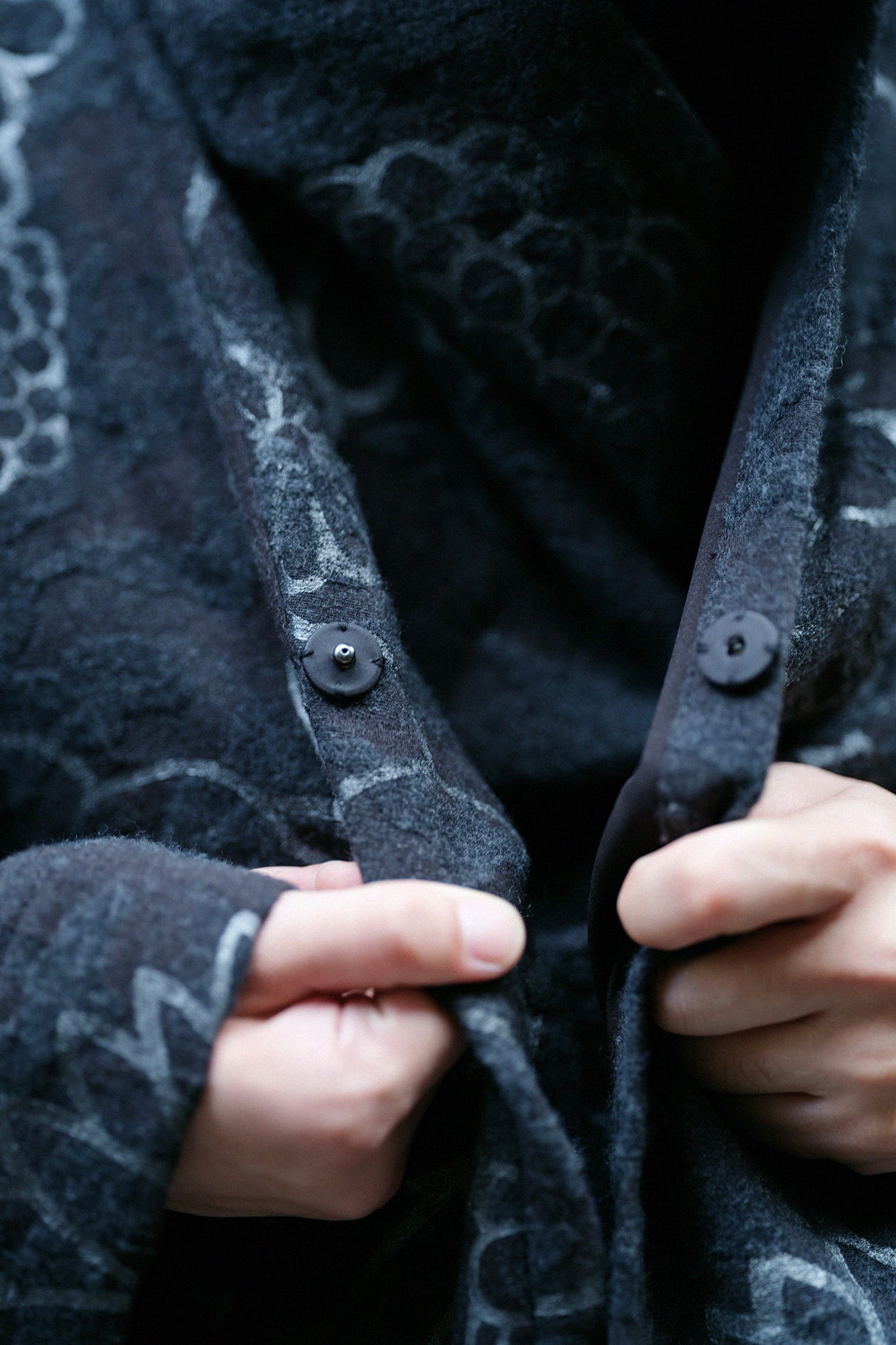 ウールジャカール 頭巾外套（ずきんがいとう） 袷（あわせ）2.0／金襴