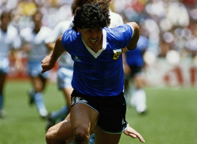 35年前に天才マラドーナが決めた伝説ゴールを祝したアルゼンチン国民