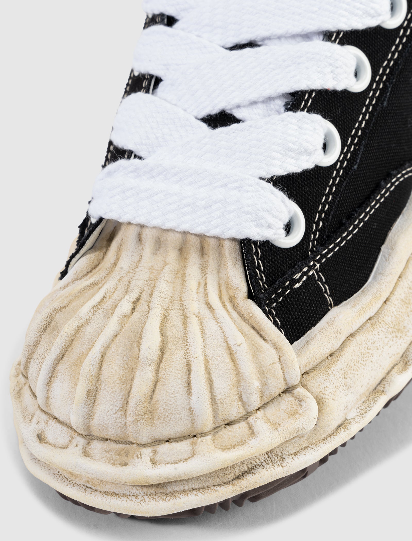 MAISON MIHARA YASUHIRO BLAKEY LOW SNEAKERS – Social Status