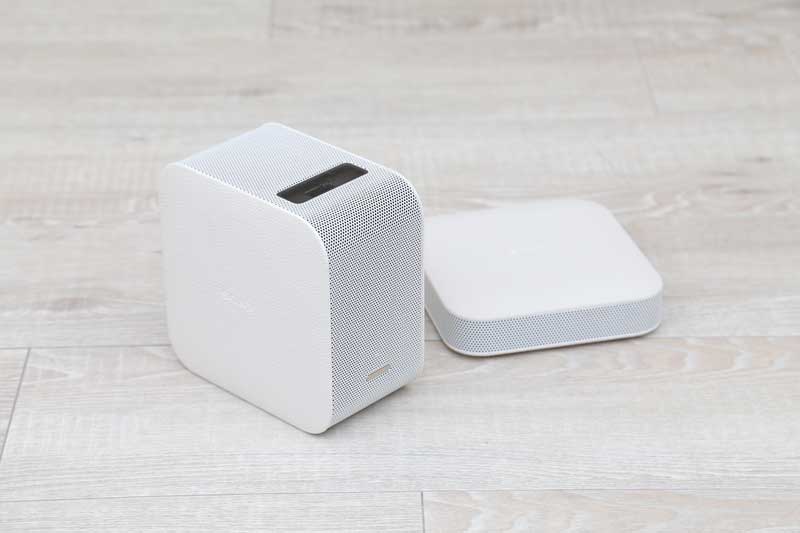 ソニーの“ひと味違う”ポータブル超短焦点プロジェクター、「LSPX-P1