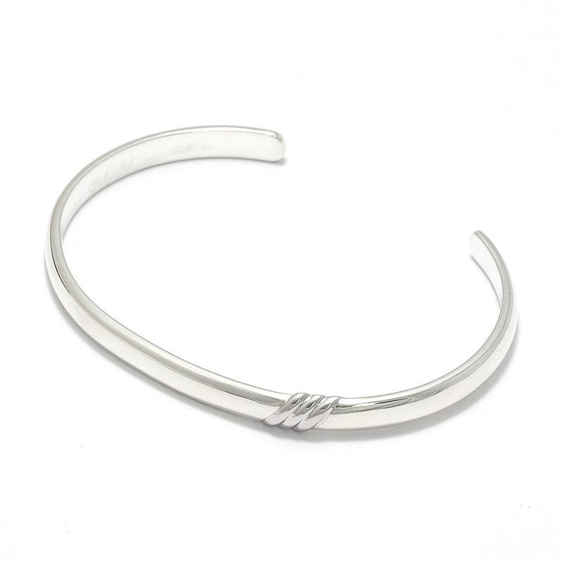 Suman Dhakhwa（スーマンダックワ） Silver 3Line Bangle（シルバー3