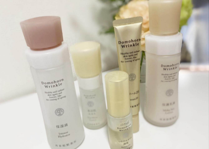 再春館製薬所・社員がお届けします 私のドモホルンリンクル