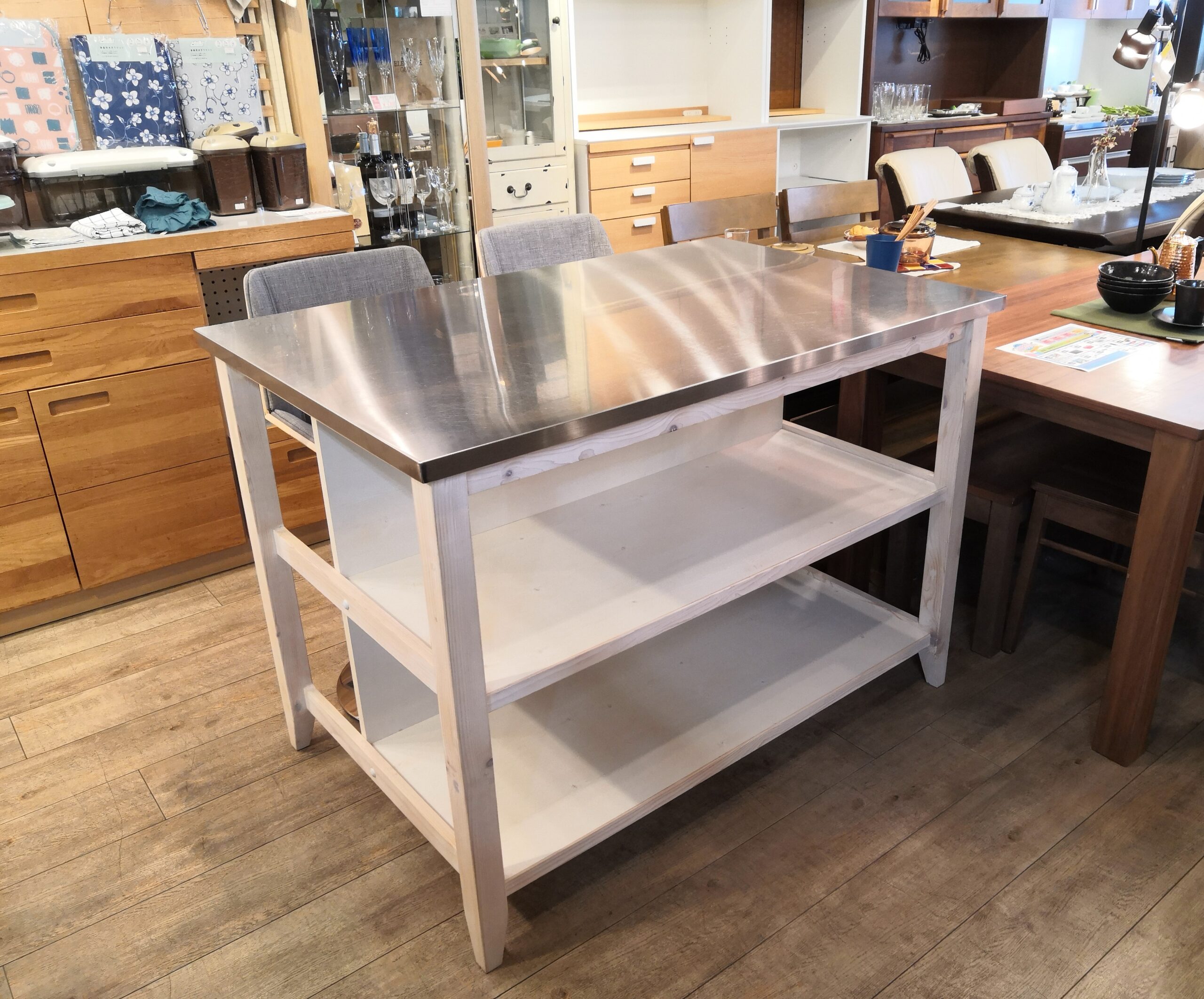 中古】ニトリ NITORI シナモ パイン ステンレス 作業台 回転式 昇降