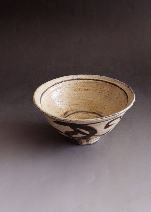 鶏龍山鉄絵茶碗 青葉太陽作 茶道具 刷毛目 鉄絵 鶏龍山 李朝茶碗 刷毛目