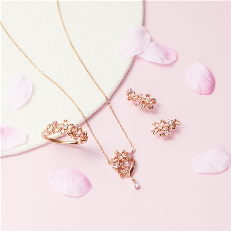 Samantha Thavasa Japan Limited | Samantha Tiara 2023 Spring Collection