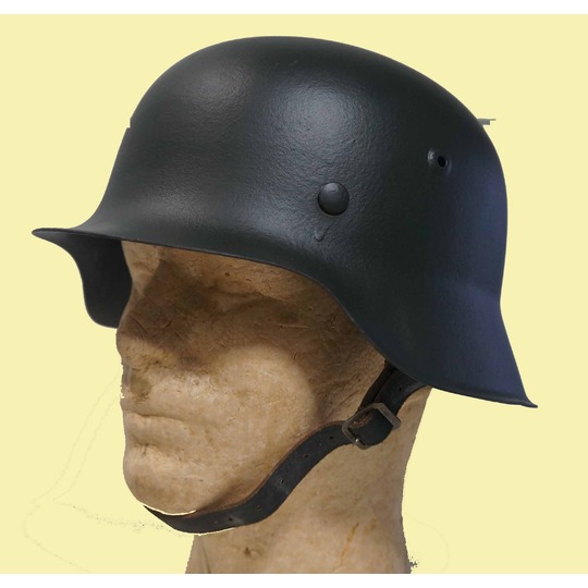 旧ドイツ軍 ヘルメット (シュタールヘルム M42) 実物？ナチヘル 旧