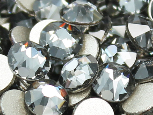 スワロフスキー クリスタルシルバーナイト-#2058 4-ラインストーン