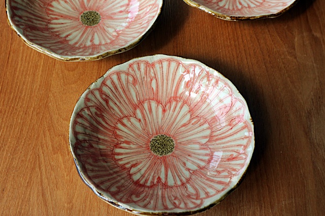 5寸鉢 牡丹 陶器 加藤芳平 牡丹花5寸浅鉢 山帰来～日々のくらし