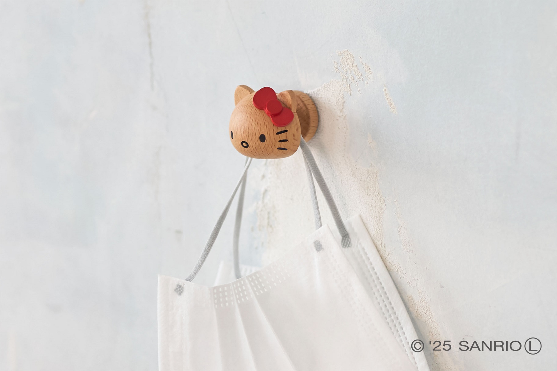 ニチガンの「ハローキティ木製雑貨シリーズ」に新作が登場！｜サンリオ