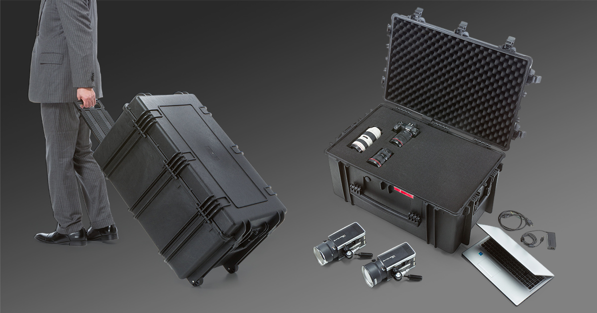 精密機器の運搬や保管に便利なキャリータイプの耐衝撃ハードケースを