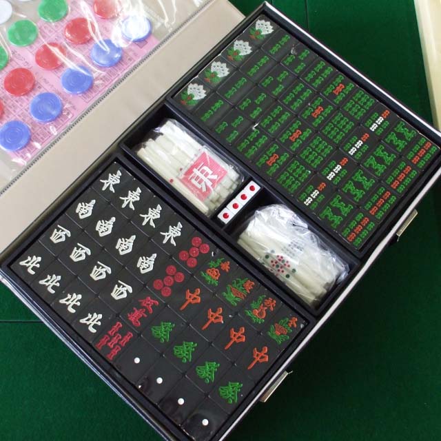 蘇州牌 オールブラック / 全自動麻雀卓、手打ち麻雀卓の販売・修理専門