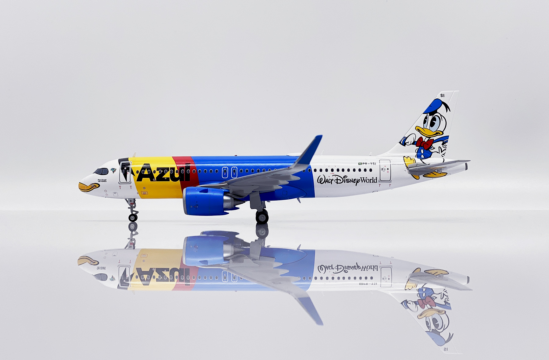 ScaleModelStore.com :: JC Wings 1:200 - SA2030 - Azul Airbus A320neo