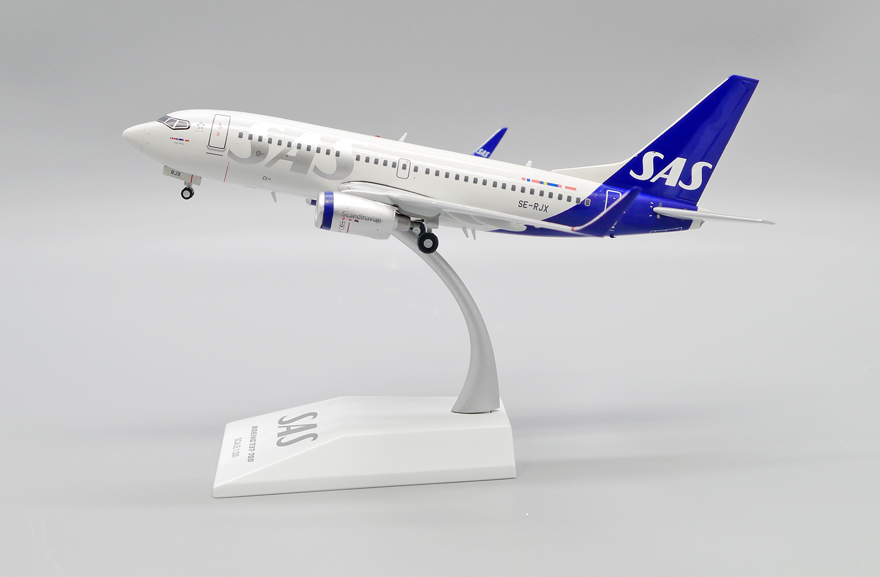 ScaleModelStore.com :: JC Wings 1:200 - XX20107 - SAS Scandinavian