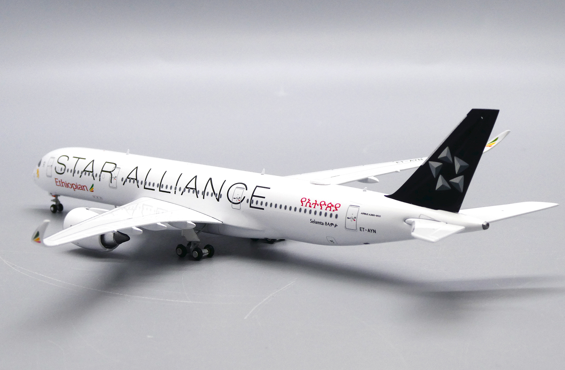 ScaleModelStore.com :: JC Wings 1:400 - LH4275 - Ethiopian