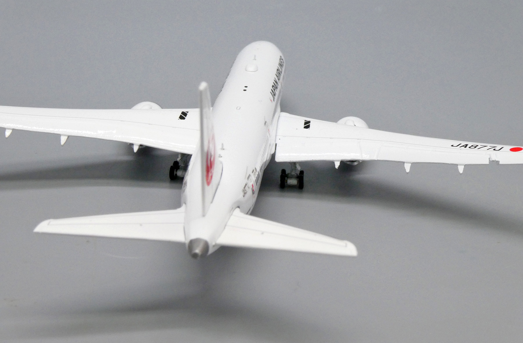 ScaleModelStore.com :: JC Wings 1:400 - EW4789007A - Japan