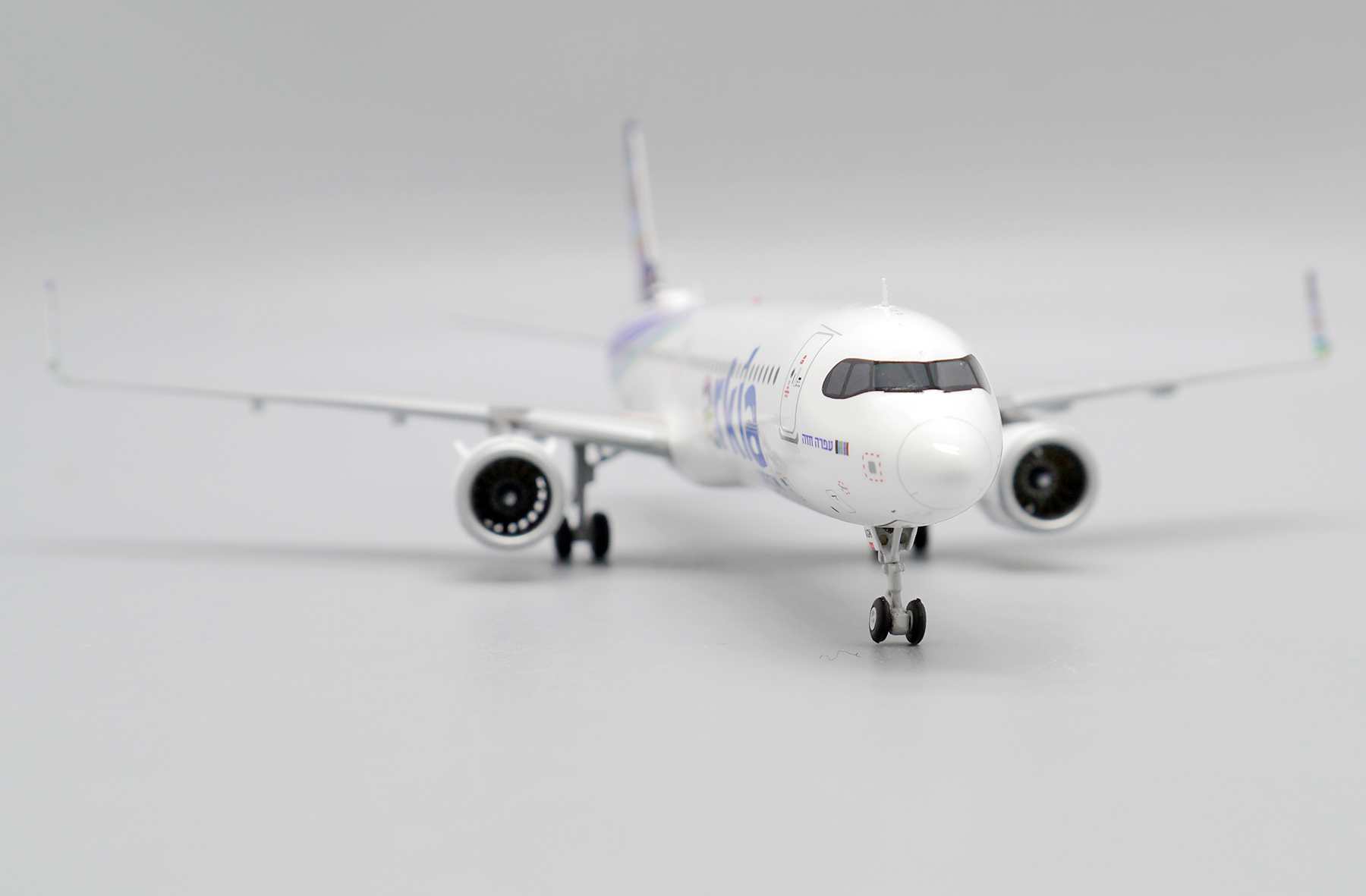 ScaleModelStore.com :: JC Wings 1:200 - XX20042 - Arkia Israeli