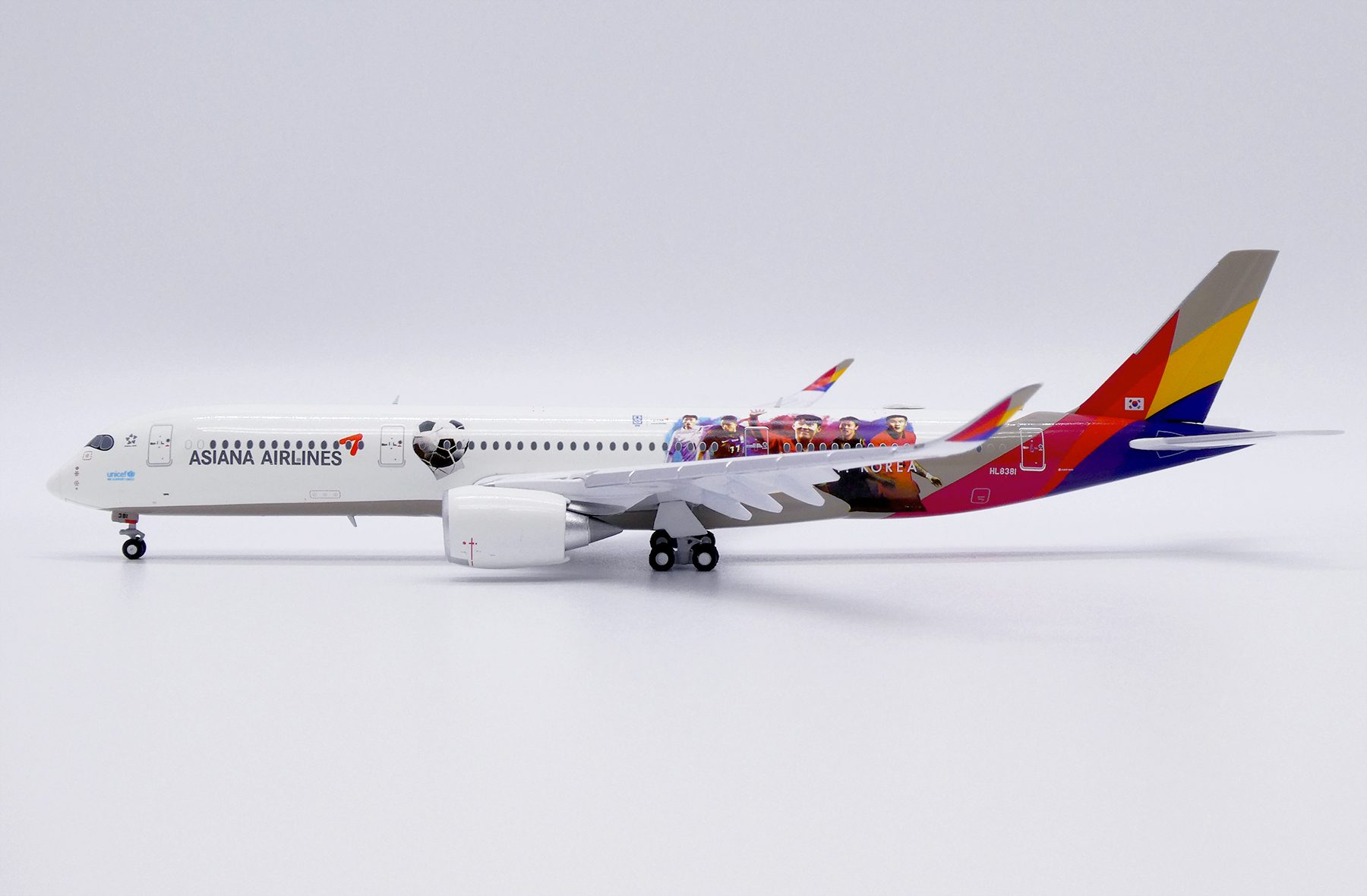 ScaleModelStore.com :: JC Wings 1:400 - SA4016A - Asiana Airlines