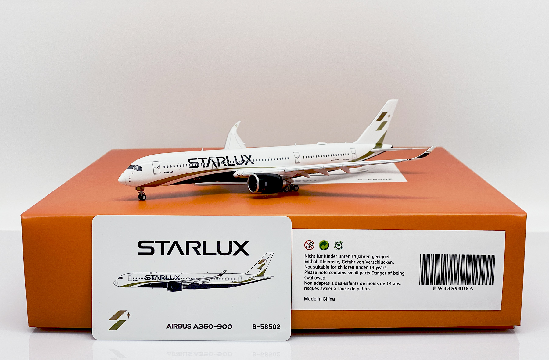 ScaleModelStore.com :: JC Wings 1:400 - EW4359008A - Starlux