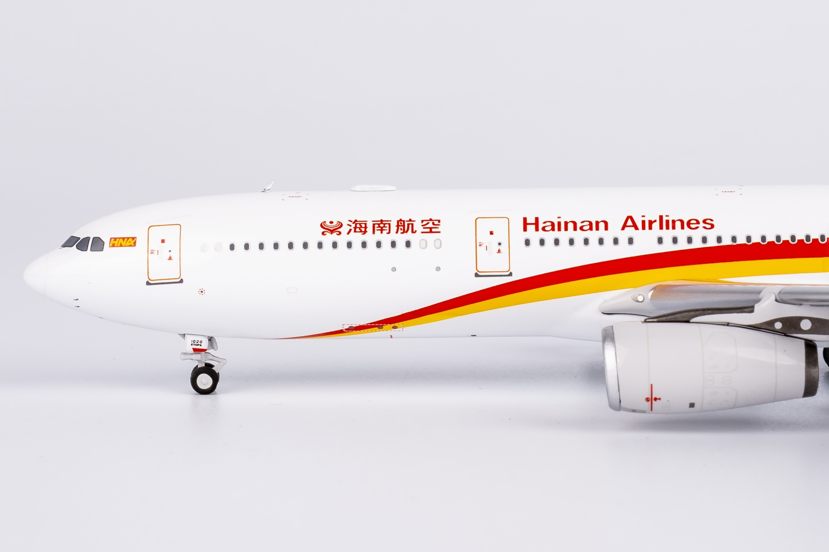 ScaleModelStore.com :: NG Models 1:400 - 62070 - Hainan Airlines