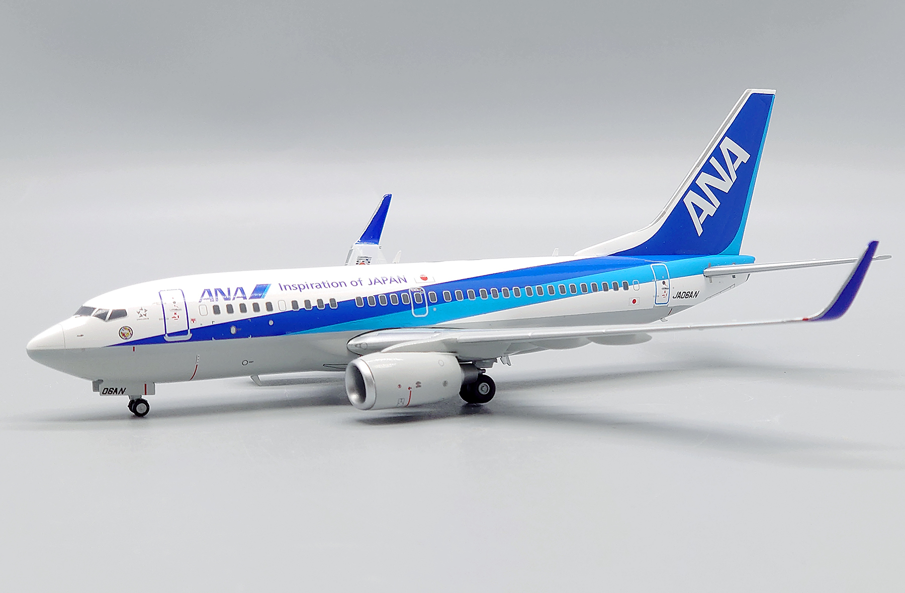 全日空商事 1/200 ANA B737-700 GOLD JET 非売品 全日空商事 1/200 ANA