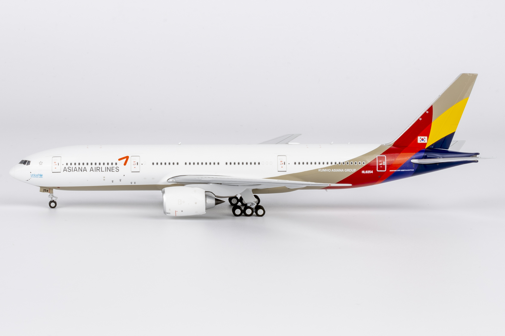 ScaleModelStore.com :: NG Models 1:400 - 72065 - Asiana Airlines