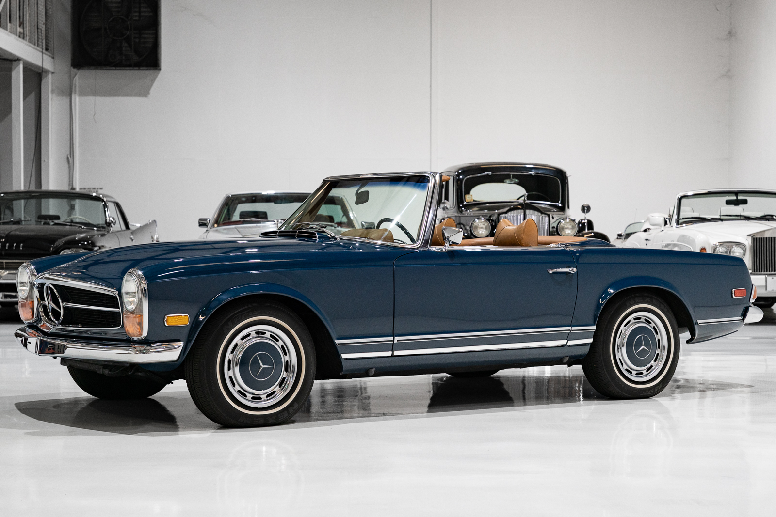 1970 MERCEDES-BENZ 280 SL ROADSTER (FACTORY FOUR-SPEED MANUAL