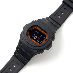 STUDIO SEVEN X CASIO CAUTION LOGO G-SHOCK DW-5750 | STUDIO SEVEN