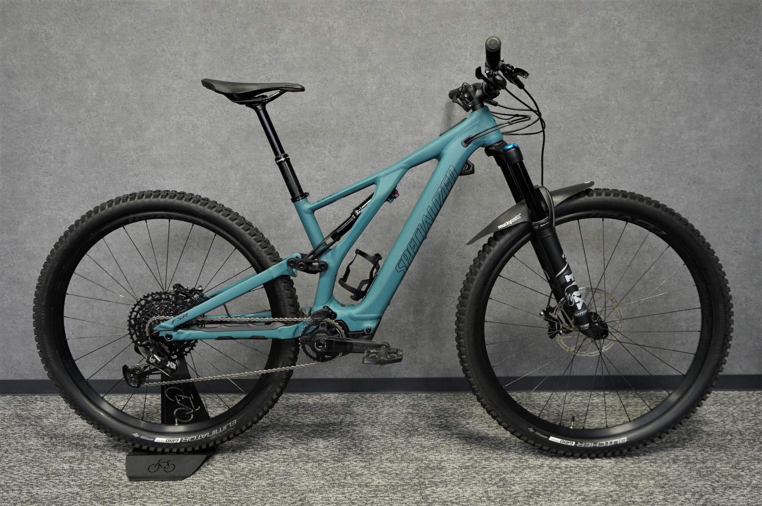 人気No1のオールラウンドフルサスMTB「STUMP JUMPER」あります