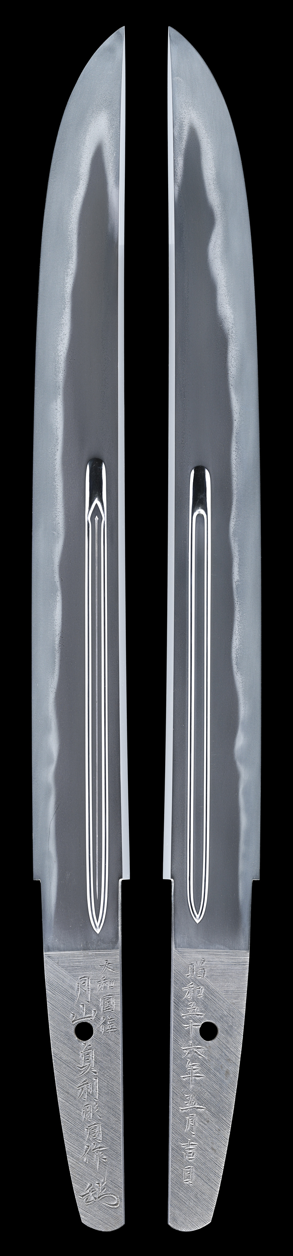 短刀 大和国住月山貞利彫同作（花押） 附 拵(TA-110123)｜刀・日本刀の