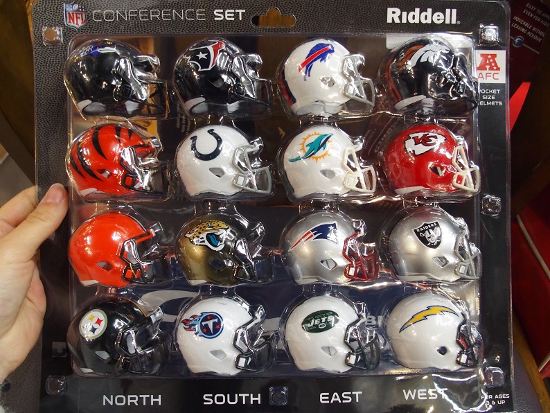 NFL 人気のミニヘルメットセットが再入荷です☆ - 新宿店 アメフト