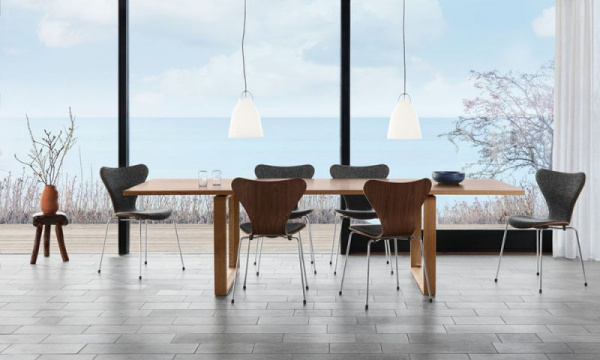 セブンチェア 3107 / ウォルナット / フロントパディング / ヴァニール