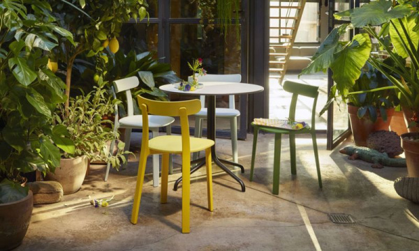 APCチェア / アイスグレーVitra（ヴィトラ） | 公式通販 家具・雑貨