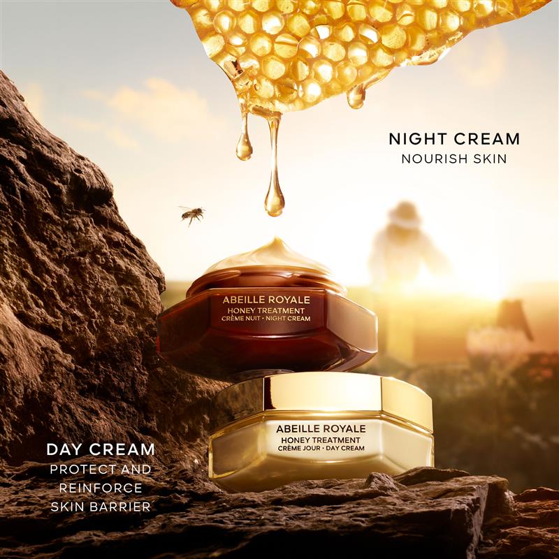 Abeille Royale Honey Treatment Night Cream with Hyaluronic Acid