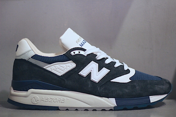 SHELLTER ONLINE SHOPはNew Balance(ニューバランス)正規取扱 / New